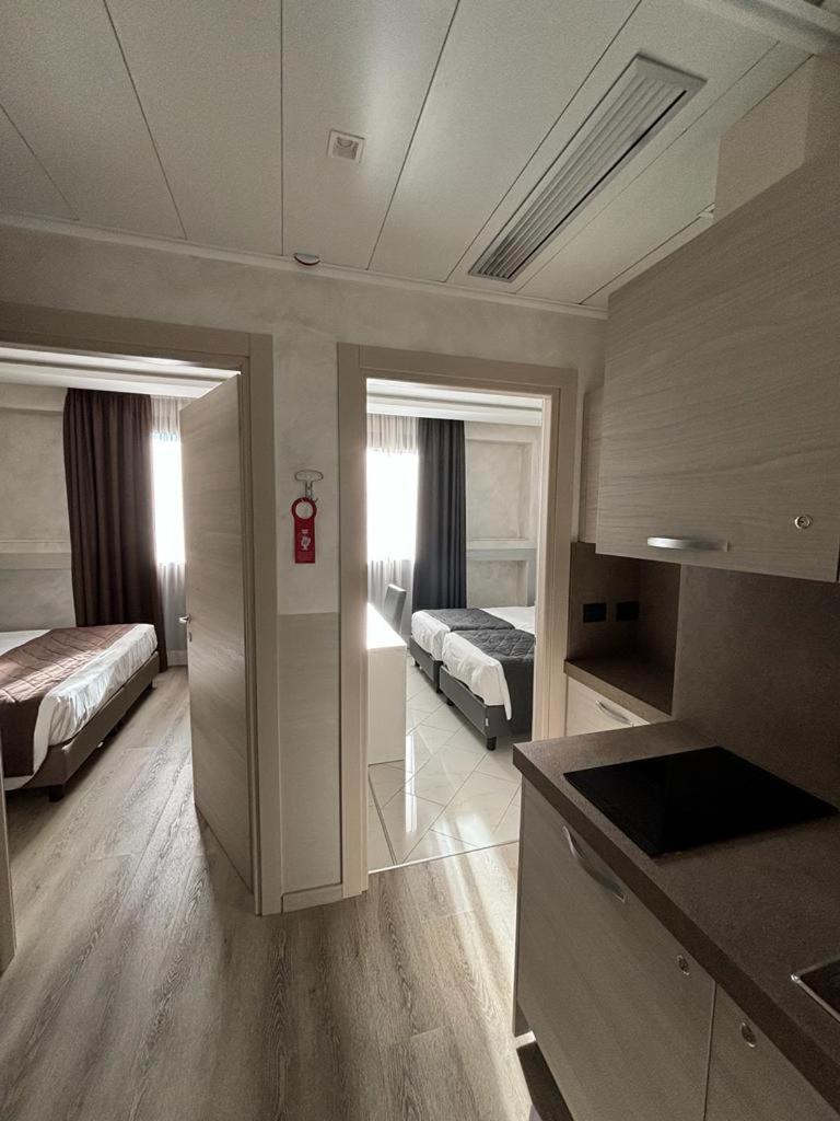 Hotel Plaza 3*