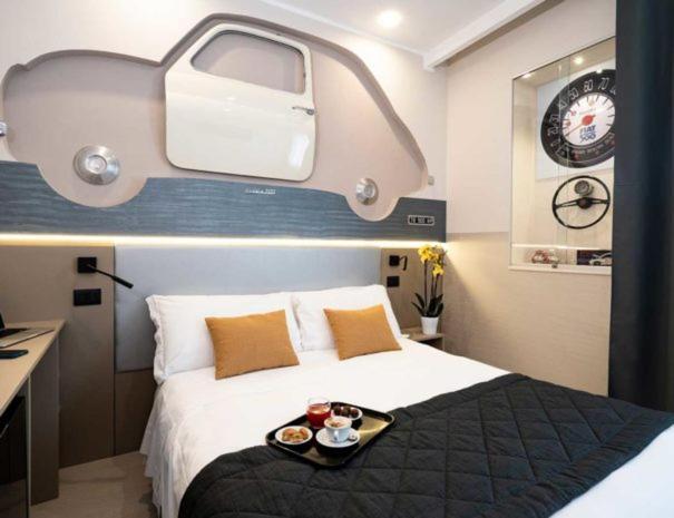 Plaza Hotel 3*