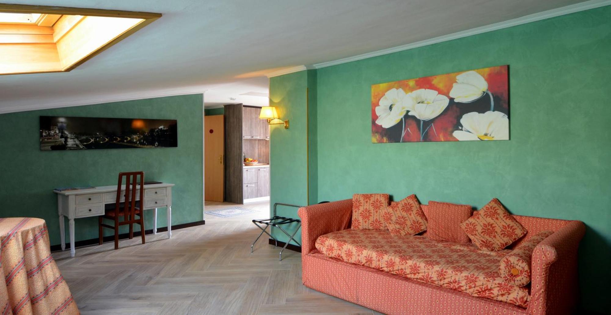 Plaza Hotel Turim